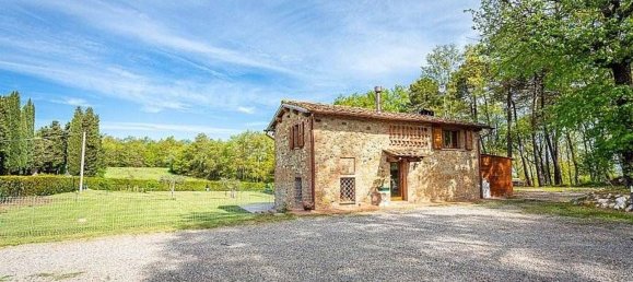 8 rooms House in Montaione, Italy No. 80572 3