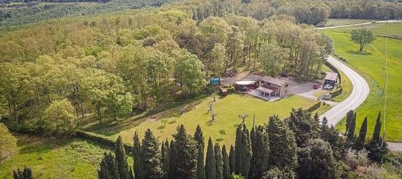 8 rooms House in Montaione, Italy No. 80572 6