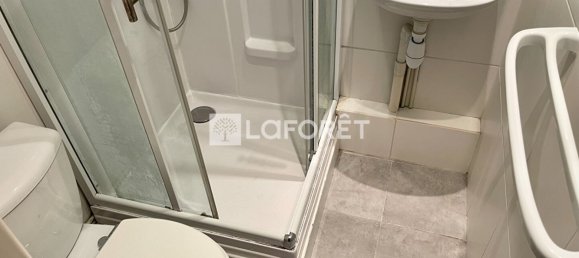 Studio à Paris, France No. 165733 3