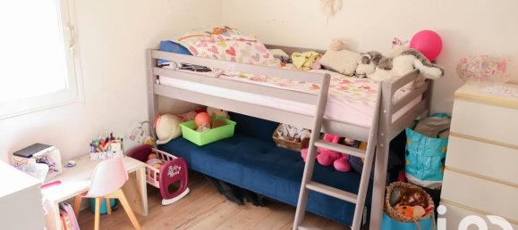 3 bedrooms House in Saint-Esteve, France No. 290251 9