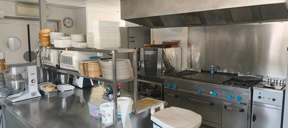 Propiedad comercial en Argeliers, France No. 292569 6