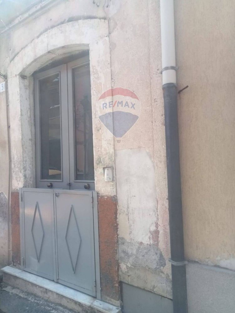 3 chambres Maison à Catania, Italy No. 384809