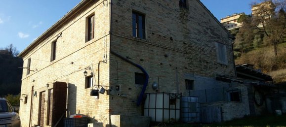 3 bedrooms House in Petritoli, Italy No. 68248 2