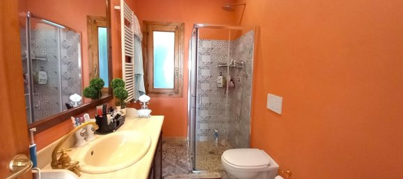 Casa de 7 habitaciónes en Avegno, Italy No. 129366 18