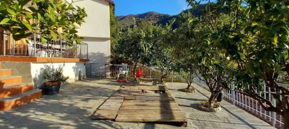 Casa de 7 habitaciónes en Avegno, Italy No. 129366 26