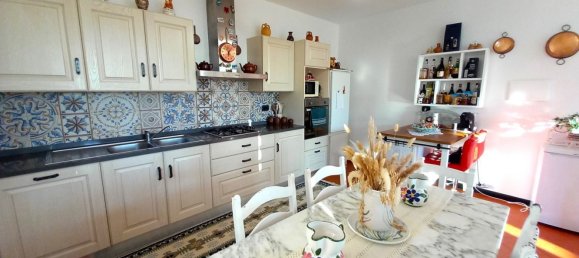 Casa de 7 habitaciónes en Avegno, Italy No. 129366 6