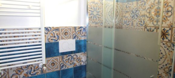 Casa de 7 habitaciónes en Avegno, Italy No. 129366 21