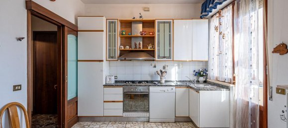 Apartamento de 2 dormitorios en Volterra, Italy No. 92876 14