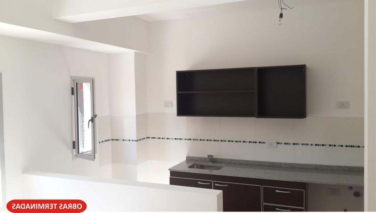 Studio in Moron, Argentina No. 84304