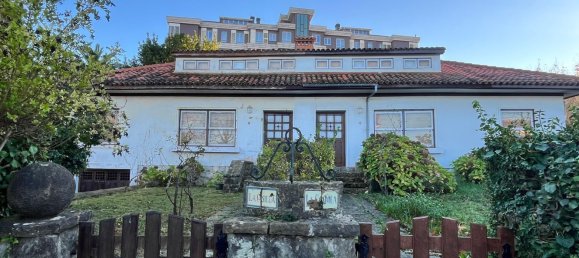 8 bedrooms House in Santander, Spain No. 174069 11