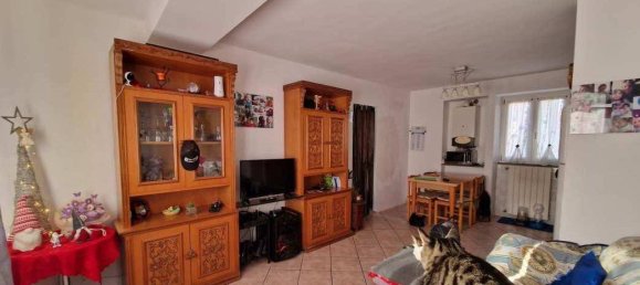 2 Schlafzimmer Wohnung in Luino, Italy, Nr. 283470 14