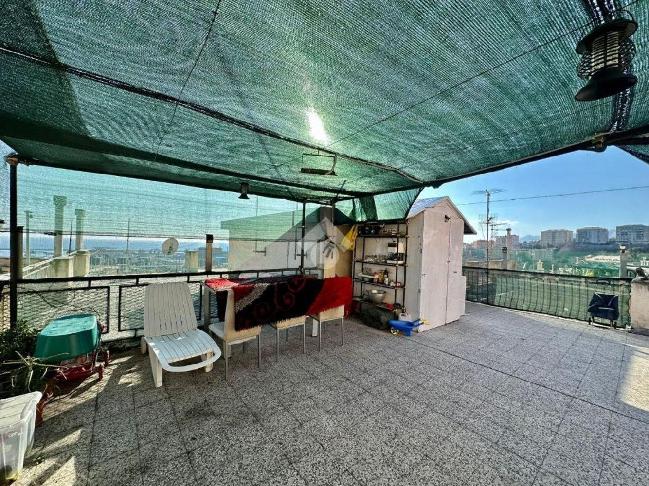 3غرفة شقة في Genoa, Italy رقم 151840