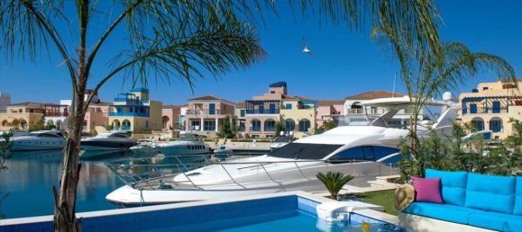 3 rooms Villa in Limassol, Cyprus No. 1613 2