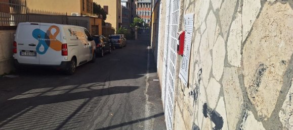 2 bedrooms Apartment in Rome, Italy No. 315228 3