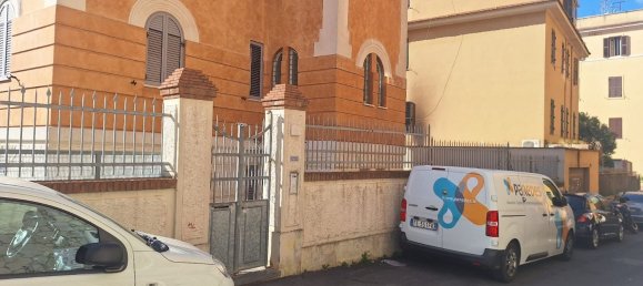 2 bedrooms Apartment in Rome, Italy No. 315228 4