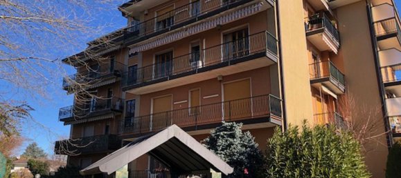 2 bedrooms Apartment in Varese, Italy No. 363529 18