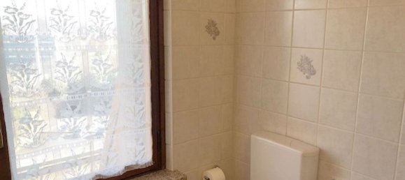 2 bedrooms Apartment in Varese, Italy No. 363529 12