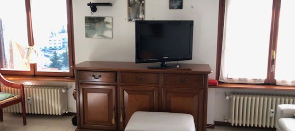 2 bedrooms Apartment in Varese, Italy No. 363529 2