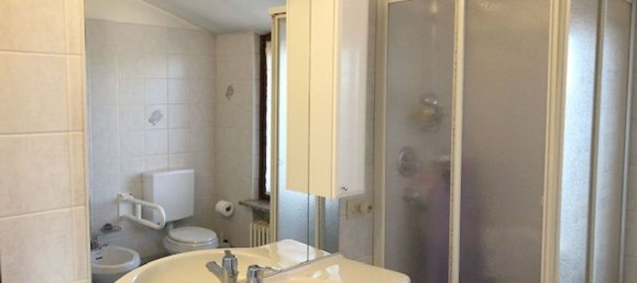 2 bedrooms Apartment in Varese, Italy No. 363529 3