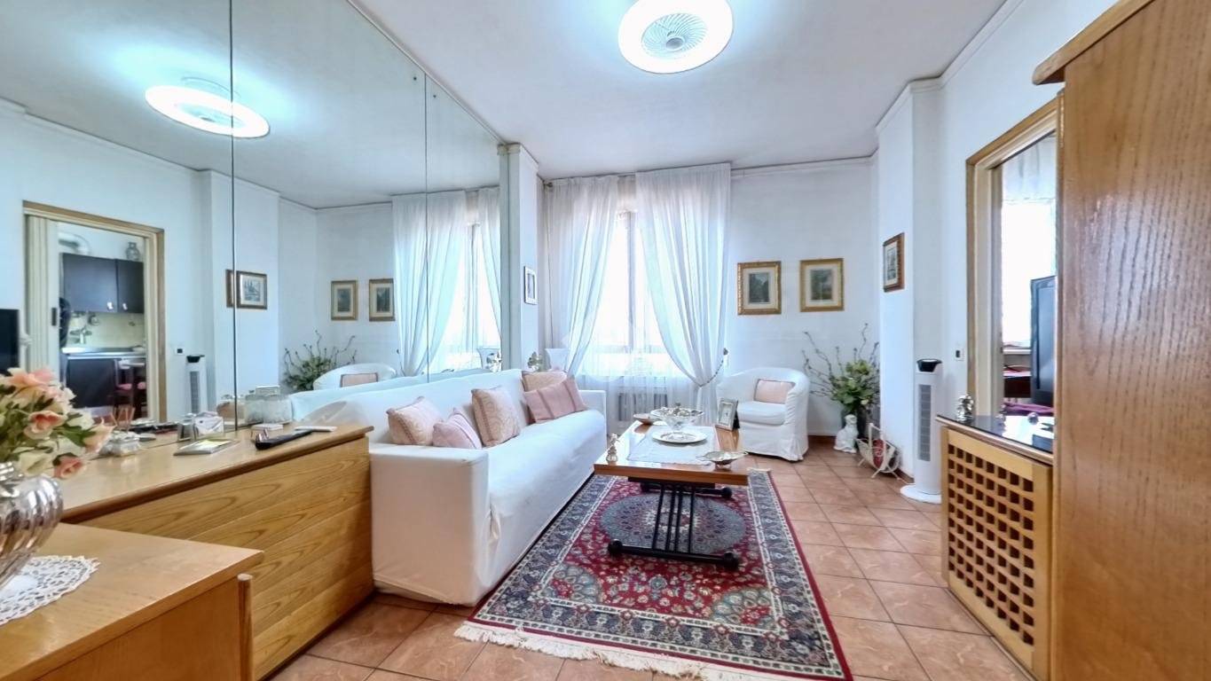 1 غرف نوم شقة في Milan, Italy رقم 247902