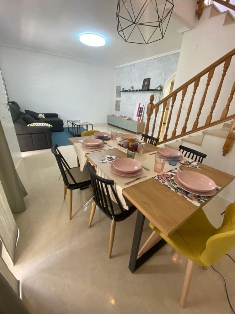 3 غرف نوم تاون هاوس في San Miguel de Salinas, Spain رقم 191270