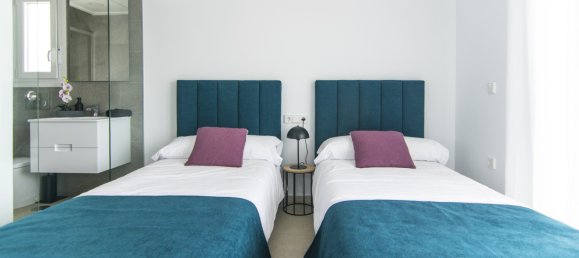 3 bedrooms Villa in Los Montesinos, Spain No. 9021 21