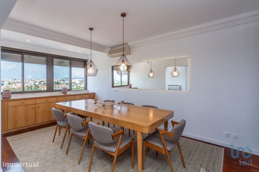 4 bedrooms Apartment in Oeiras, Portugal No. 232183