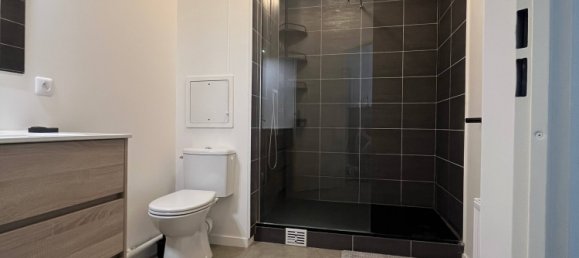 Estudio en Montigny-les-Cormeilles, France No. 327769 4