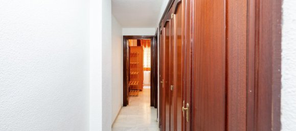 4 bedrooms Apartment in Granada, Spain No. 108820 20