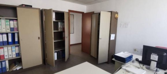 Büro in Pomezia, Italy 160m², Nr. 99995 36