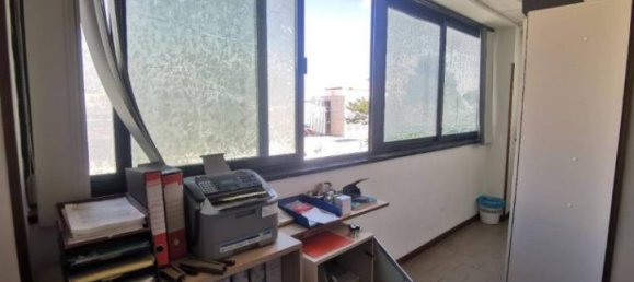Büro in Pomezia, Italy 160m², Nr. 99995 46