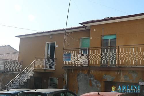 5 rooms House in Pineto, Italy No. 134526