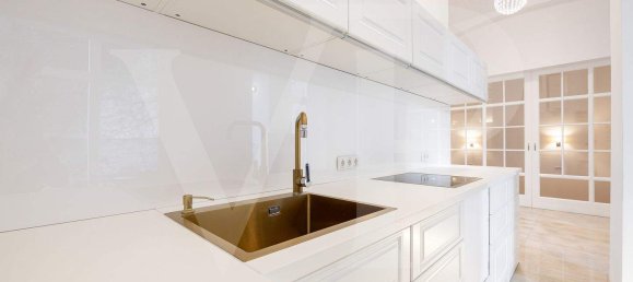 6 rooms Apartment in Josefstadt, Austria No. 177799 13