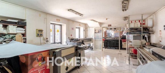 310m² Commercial property in Pomigliano d'Arco, Italy No. 301752 24
