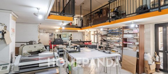 310m² Commercial property in Pomigliano d'Arco, Italy No. 301752 7