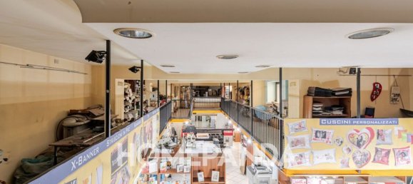 310m² Commercial property in Pomigliano d'Arco, Italy No. 301752 15