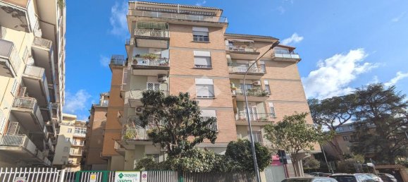1 room Garage in Ciampino, Italy No. 7350 2