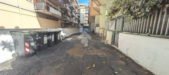1 room Garage in Ciampino, Italy No. 7350 4