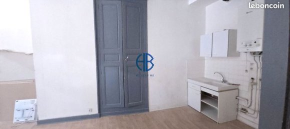 Коммерческая недвижимость с 4 спальнями в Осер, Франция № 363946 12