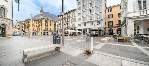 109m² Commercial property in Lecco, Italy No. 12980 18