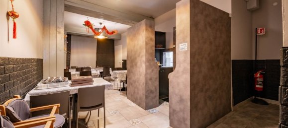 109m² Commercial property in Lecco, Italy No. 12980 10