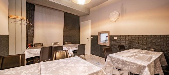 109m² Commercial property in Lecco, Italy No. 12980 12