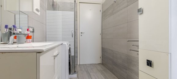 Квартира с 2 спальнями в Чинизелло Бальсамо, Италия № 364988 17