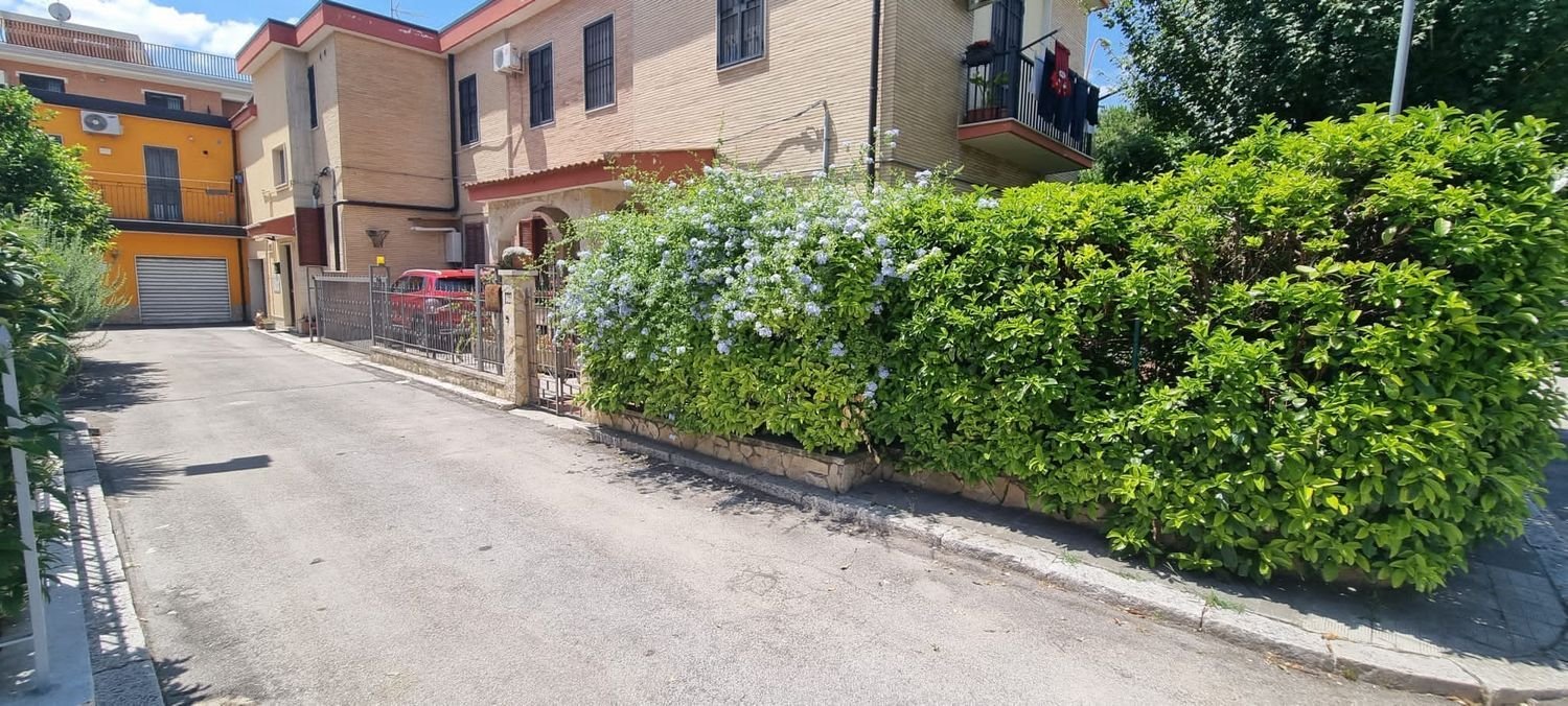 7 rooms Villa in Foggia, Italy No. 255303