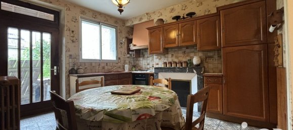 3 chambres Maison à Mareuil-le-Port, France No. 72856 2