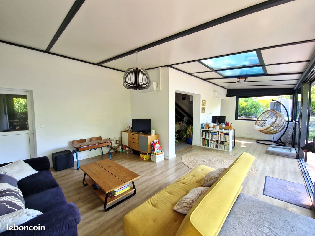 3 bedrooms House in Saint-Jean, France No. 325080