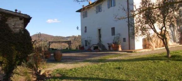 Дом с 7 комнатами в Сан Кашано ин Валь ди Пеза, Италия № 180297 3