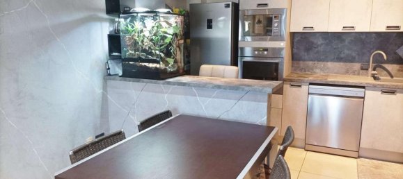 Квартира с 2 комнатами в Трани, Италия № 2936 22