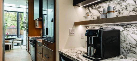 5 bedrooms House in Oakville, Canada No. 804 6