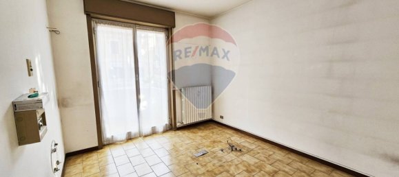 Квартира с 2 спальнями в Бусто Арсицио, Италия № 132633 17